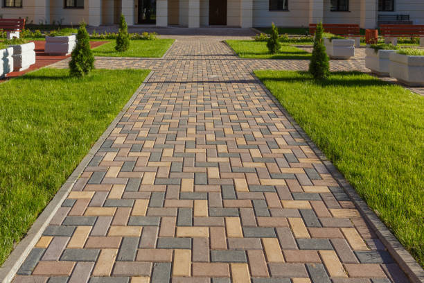 Best Professional Driveway Pavers  in Warrenton, OR
